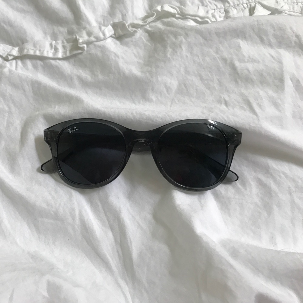 Translucent grey Ray Bans